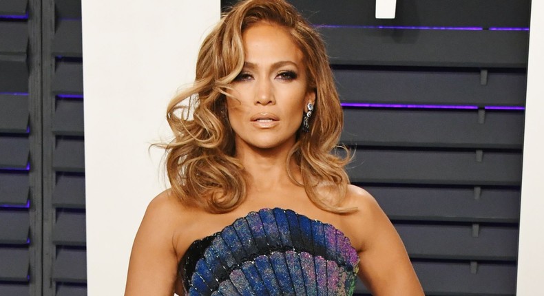 OMG, This New Pic of J.Lo's Abs Is Incredible