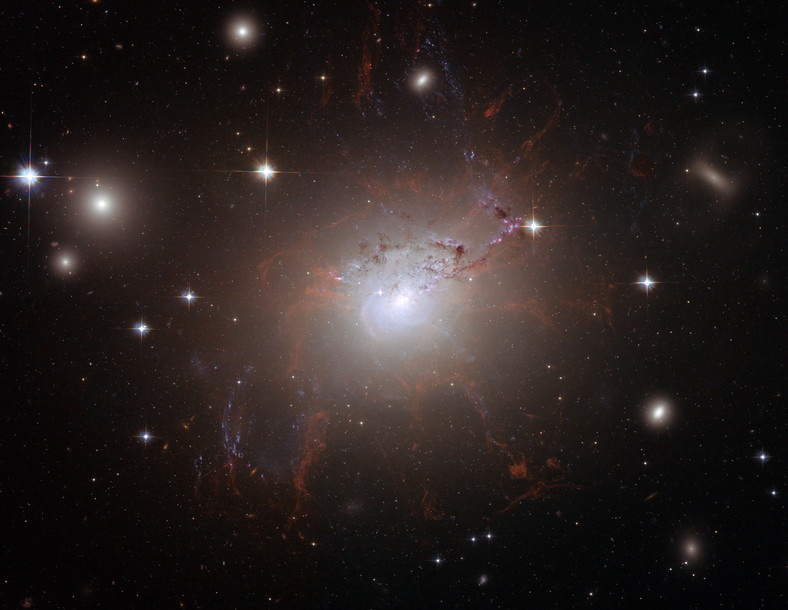C24 - NGC 1275 
