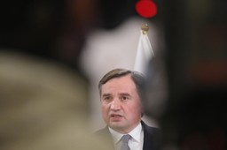 Minister dyplomacji alternatywnej. Ziobro popsuł klimat rozmów z Brukselą?