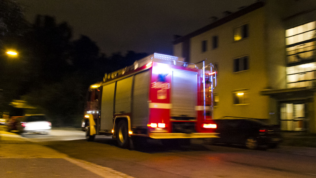 Mężczyzni, którzy w jednym z wrocławskich Kościołów podpalili drzwi zostali złapani w Chorzowie. Teraz na 3 miesiące trafią do aresztu. Grozi im 8 lat więzienia.