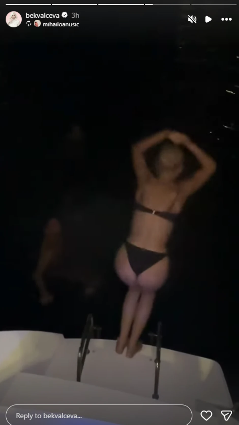 Nataša Bekvalac na jahti