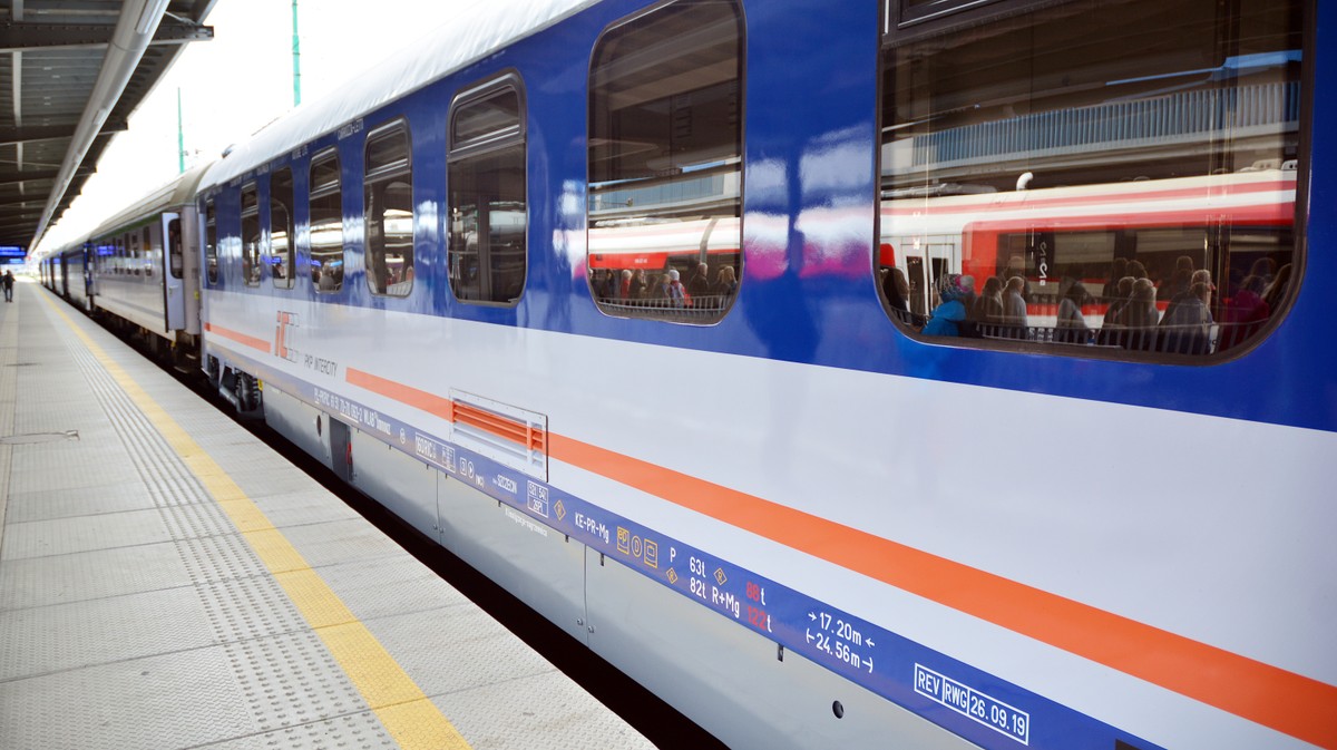 PKP Intercity inwestuje miliardy w nowoczesny tabor. Pociągi przyszłości już wkrótce w Polsce