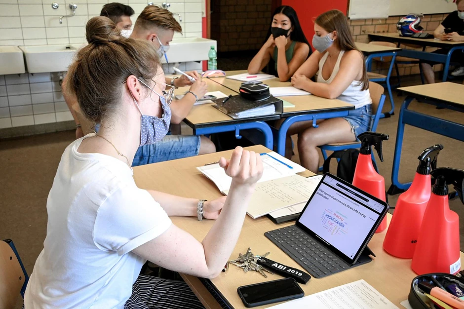 Maske obavezne u školama