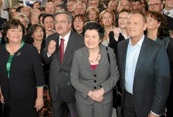 Nocna dyskusja w PO. Tusk zrobi Gronkiewicz-Waltz komisarzem?