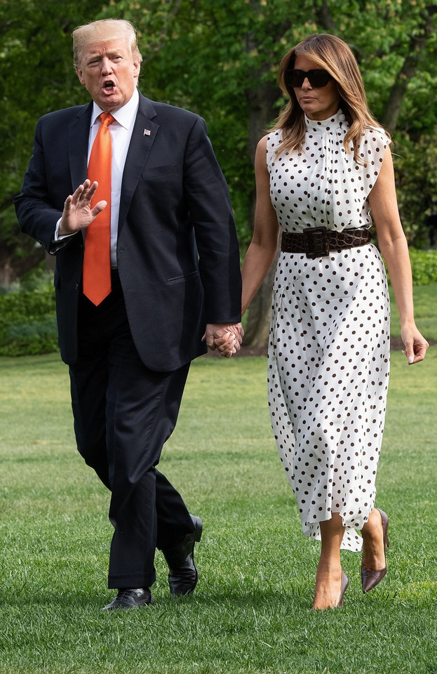 Melania Trump postawiła na groszki. Świetna stylówka!