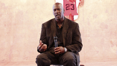 NBA: koszulka Jordana sprzedana za ponad 100 tys. dolarów