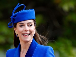 Ezért visel Vilmos herceg és Katalin hercegné kéket, míg Harry herceg és Meghan Markle zöldet