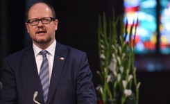 Tajemnicze rabaty i prezenty od pradziadków. Tygodnik 'wSieci' o majątku Pawła Adamowicza