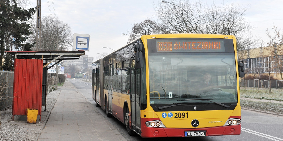 Autobus linii 65 w Łodzi.