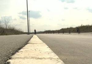 Ulica u Višnjičkoj Banji u kojoj se organizuju ilegalne trke