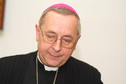 Często jako kandydata drugiego wyboru wskazuje się też abp. Stanisława Gądeckiego, udzielającego się na odcinku katolicko-żydowskim