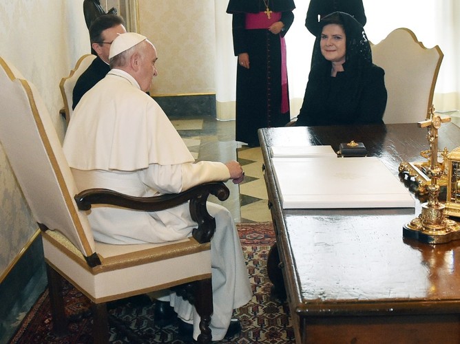 Beata Szydło i papież Franciszek
