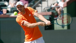najgorsza seria hurkacza od pięciu lat. djokovic rywalem majchrzaka w indian wells