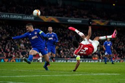 Liga Europy: Arsenal wyeliminowany. Drużyny Świerczoka i Klimali też za burtą