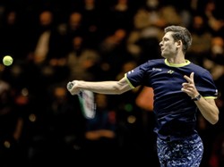 Hurkacz i Auger-Aliassime w ćwierćfinale debla w Rotterdamie