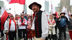 Ruszył Marsz Niepodległości pod hasłem "Jeden naród, silna Polska”