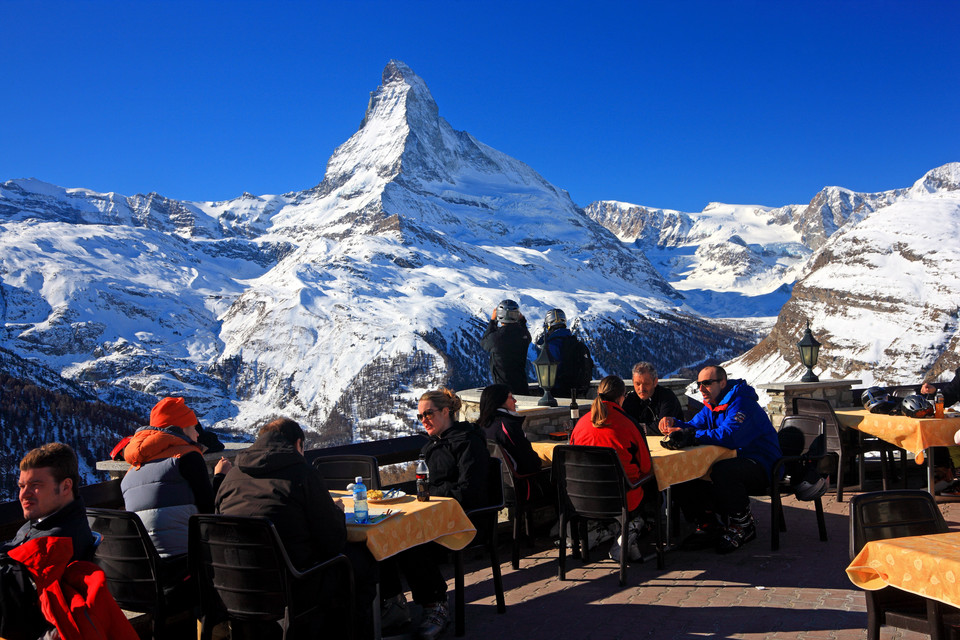 Matterhorn widziany z restauracji Sunnegga