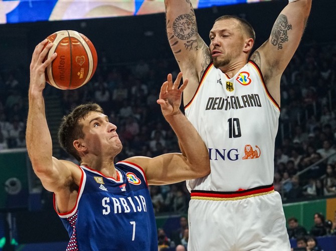 Bogdan Bogdanović na meču protiv Nemačke