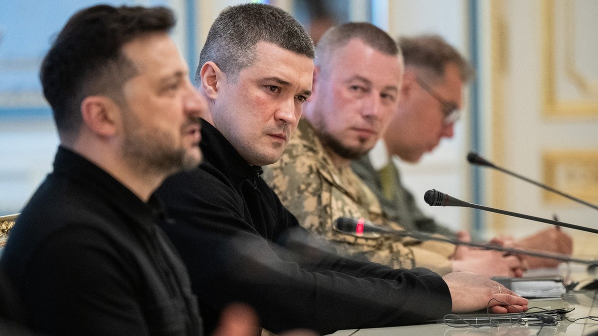 Volodimir Zelenski i Mihailo Fedorov (C) na sastanku u Kijevu 11. maja