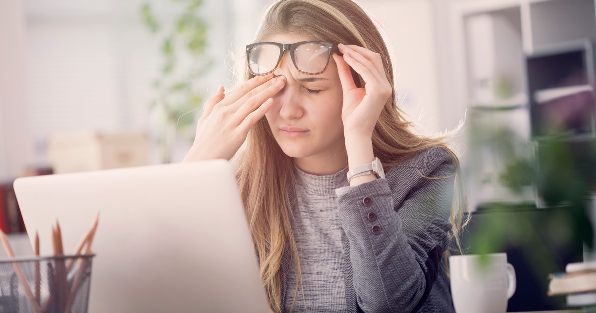 „Jestem zmęczona”. Toksyczna produktywność zabiera nam życie. Jak sobie z nią radzić?