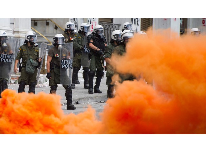 Grecy nie chcą oszczędzać - wyszli na ulice
