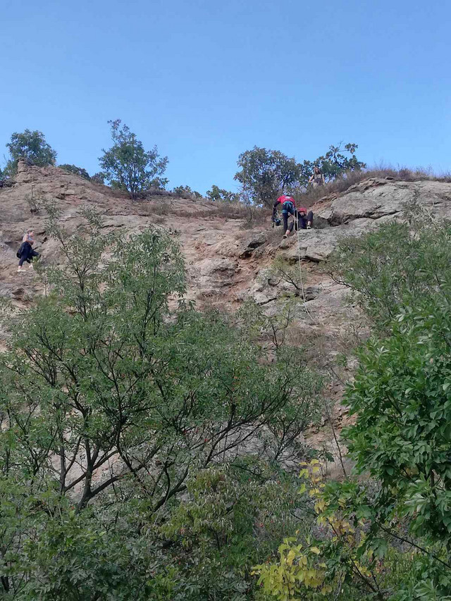 Evacuation of teenagers trapped on a rock