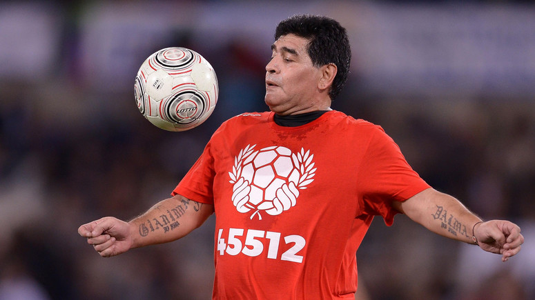 Maradona Wrocil Do Neapolu Serie A