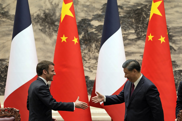 Prezydent Francji Emmanuel Macron z wizytą w Chinach