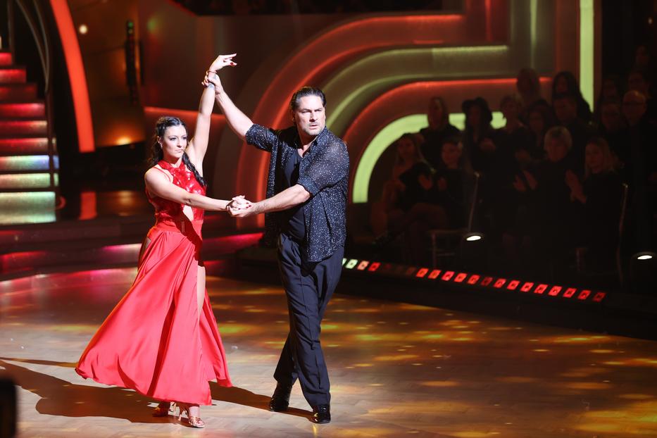 Stana Alexandra és Árpa Attila a Dancing with the Stars színpadán / Fotó: Blikk, Varga Imre