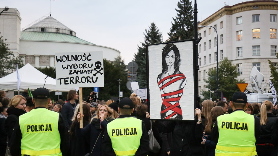 Protest przeciwko zaostrzeniu prawa aborcyjnego