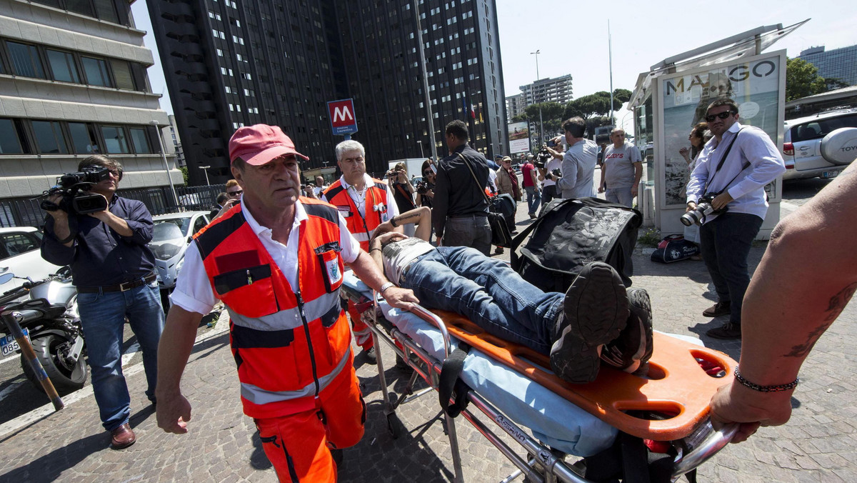 21 osób zostało rannych w wypadku metra w Rzymie. Dziś przed południem doszło do zderzenia między dwoma składami podziemnej kolejki, jadącymi w tym samym kierunku. Władze transportowe Wiecznego Miasta wyjaśniły, że przyczyną był błąd maszynisty.