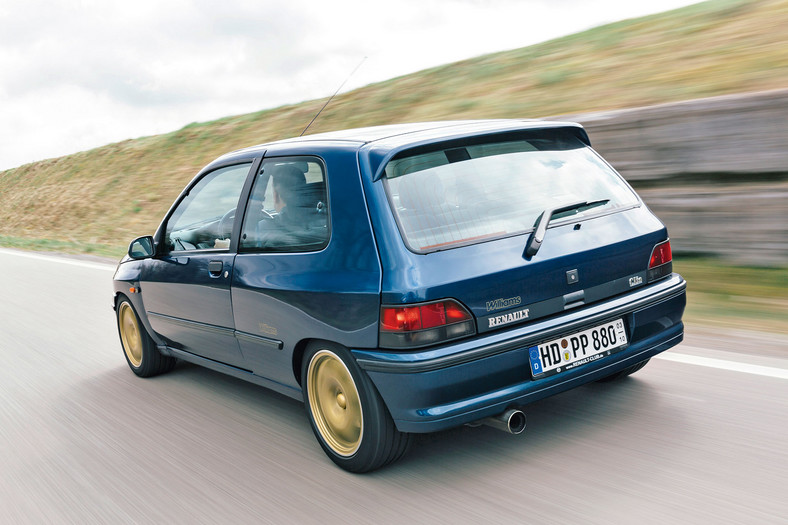 Renault Clio Williams - takich hot hatchy nam brakuje