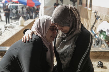 Śledzisz tragiczne wiadomości z Ukrainy i Strefy Gazy? Uważaj na zmęczenie współczuciem
