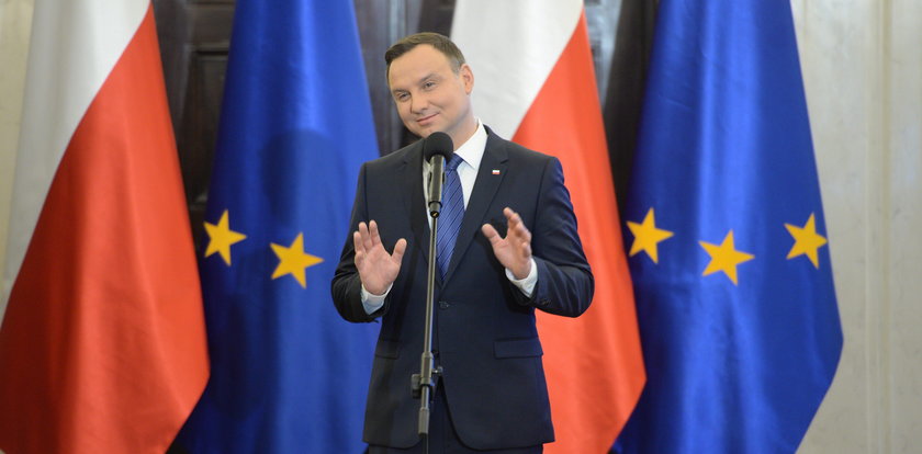 Andrzej Duda jak Trump czy Putin? Prezydent będzie miał własny symbol!