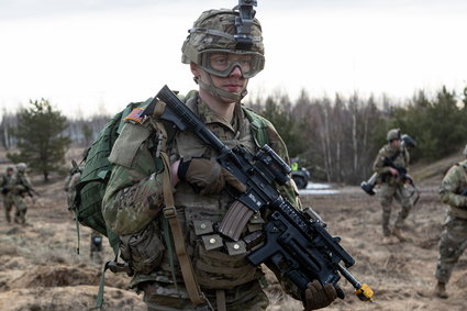 NATO tworzy nowe "grupy bojowe" w czterech krajach na wschodniej flance