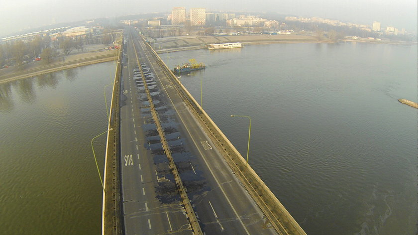 Przez zamknięty most Łazienkowski szykują się gigantyczne utrudnienia