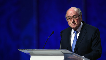 Az elajándékozott egymillió dollár rejtélye: újra korrupciós ügy miatt kerülhet bajba a FIFA korábbi elnöke, Joseph Blatter