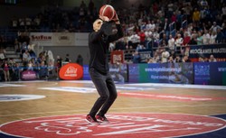 Były reprezentant Polski Pluta: Synowie byli skazani na koszykówkę