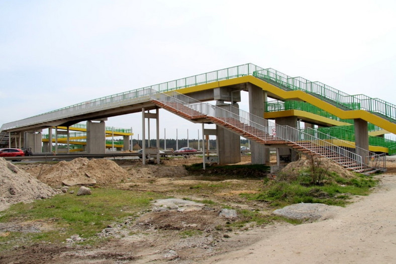 Kładka nad autostradą A1 w Woli Krzysztoporskiej