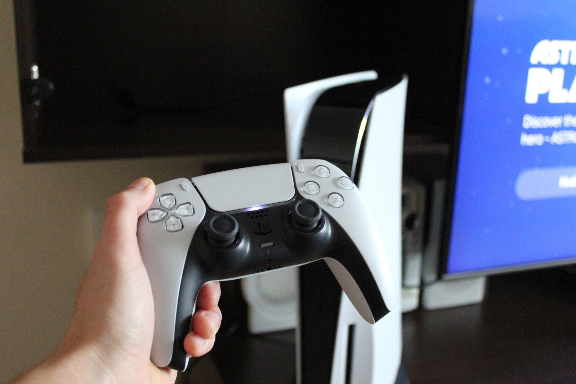 Najsilnejšou zbraňou PlayStation 5 je ovládač DualSense, moderná konektivita a podpora VR.