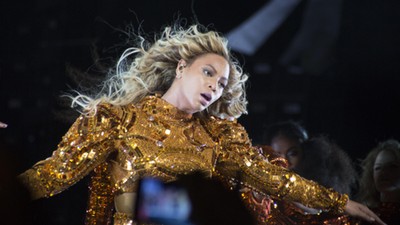 Beyonce Performs in Milan