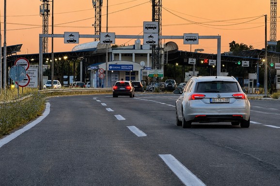 NEVIĐENA SCENA NA GRČKOJ GRANICI Radomir stigao na Evzoni, ubrzo je morao dobro da protrlja oči: Sada je dao savet svim turistima