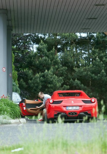 Jakub Błaszczykowski i Ferrari 458 Italia