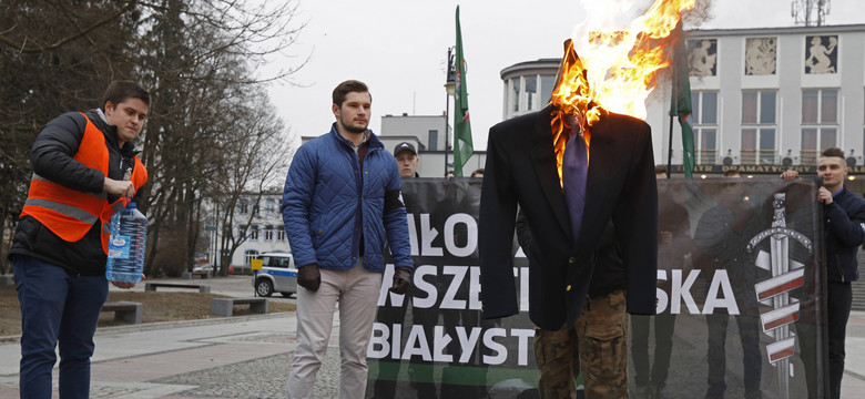 Białystok: nie będzie dochodzenia ws. spalenia kukły z podobizną Ryszarda Petru