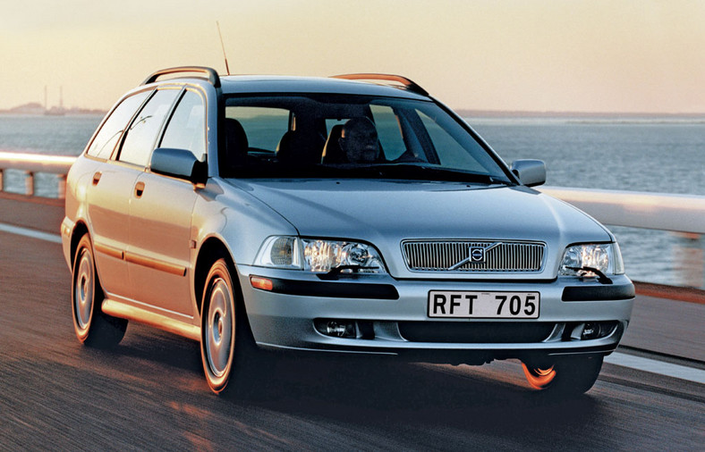 VOLVO S40/V40 - Kuzyn MItsubishi Carismy