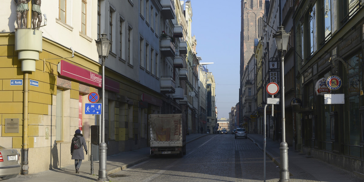 Na Kiełbaśniczej we Wrocławiu będą miejsca parkingowe.