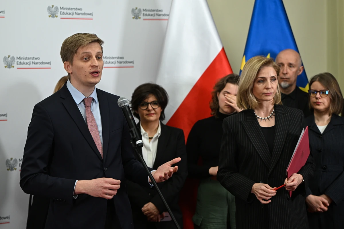 MEN wprowadza ważne zmiany do szkół. Dotyczą każdego przedmiotu