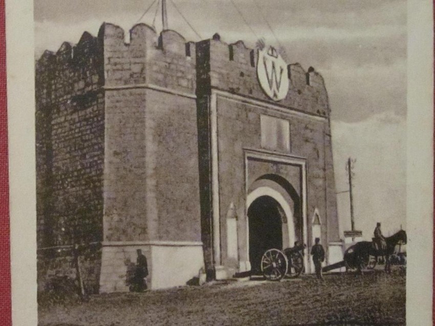 Tvrdjava u Nisu 1916. godine pred doček nemačkog cara Vilhema II