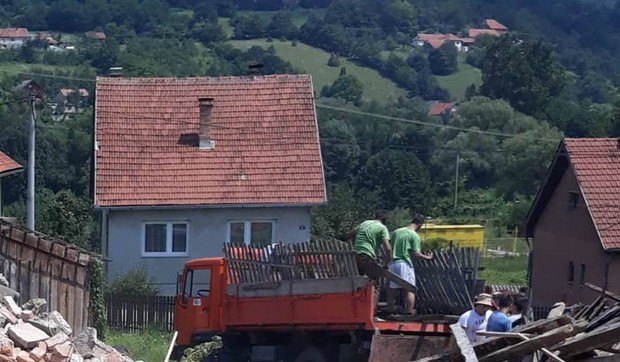 rusenje kuce