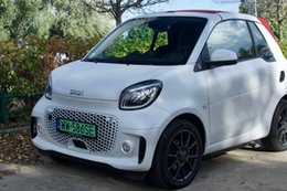 Smart EQ fortwo cabrio. Elektryk, którego można naprawdę polubić, zanim odezwie się głos rozsądku